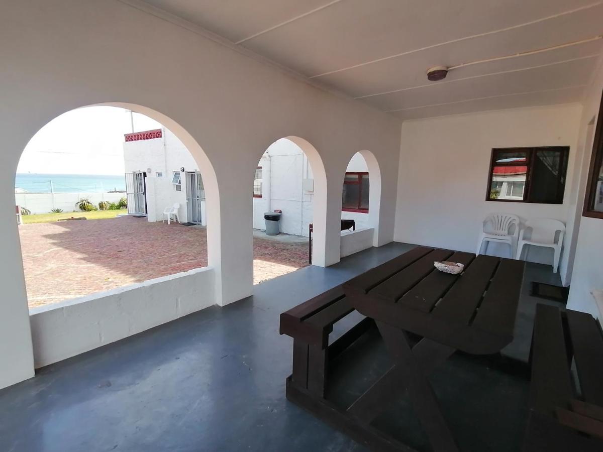 Oom Piet Accommodation Gansbaai Bagian luar foto