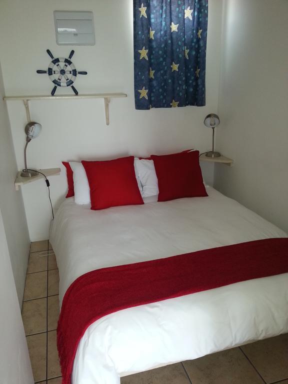 Oom Piet Accommodation Gansbaai Ruang foto