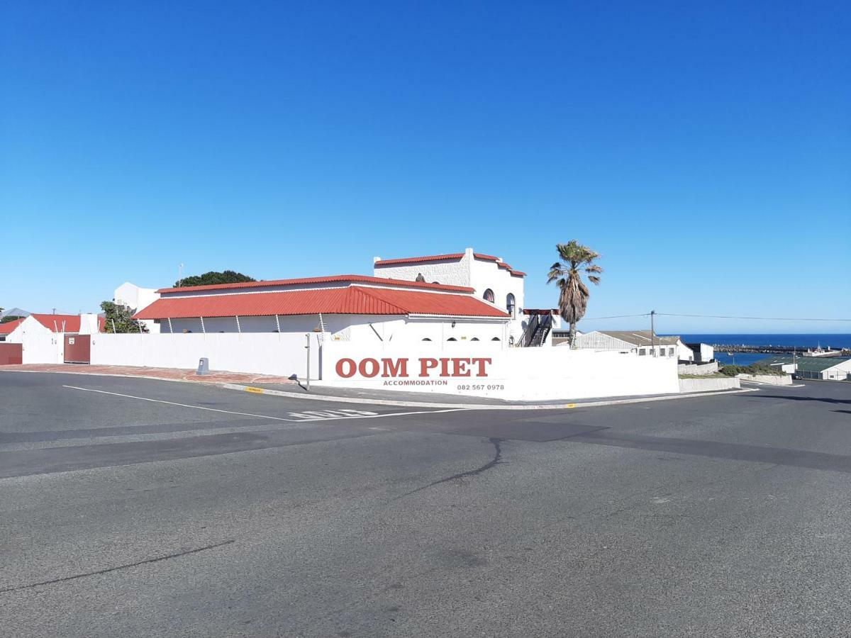 Oom Piet Accommodation Gansbaai Bagian luar foto